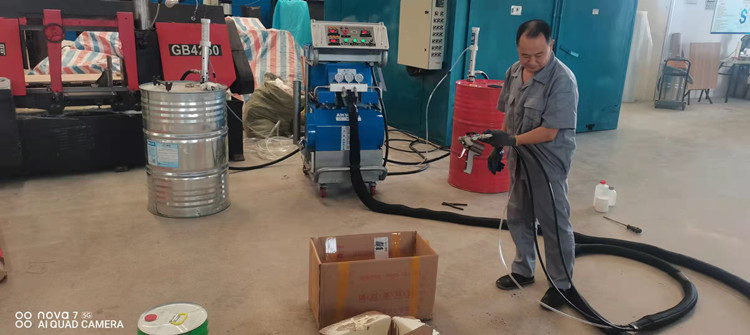 聚脲噴涂機