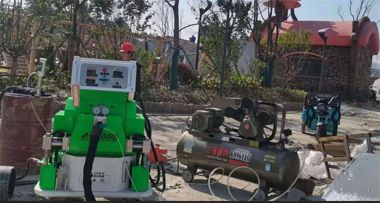 聚脲噴涂機